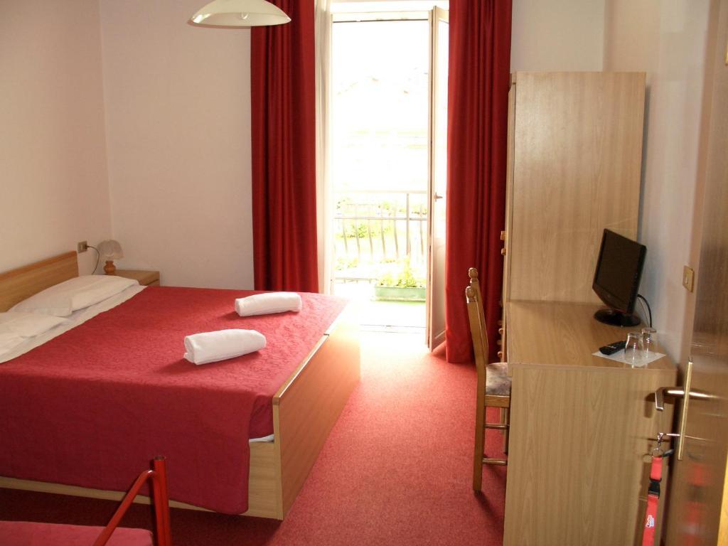 Hotel Bellaria Levico Terme Chambre photo