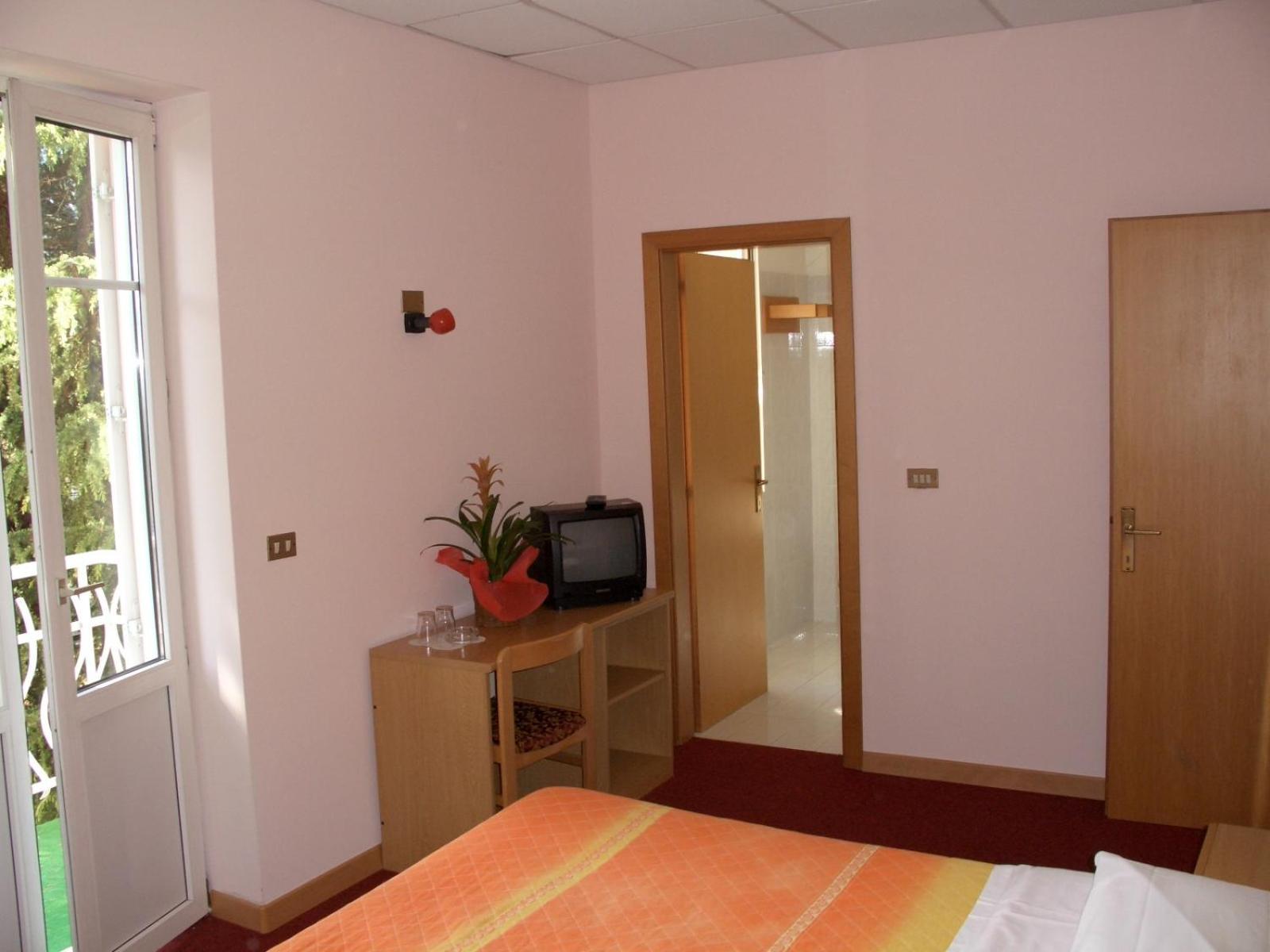 Hotel Bellaria Levico Terme Extérieur photo