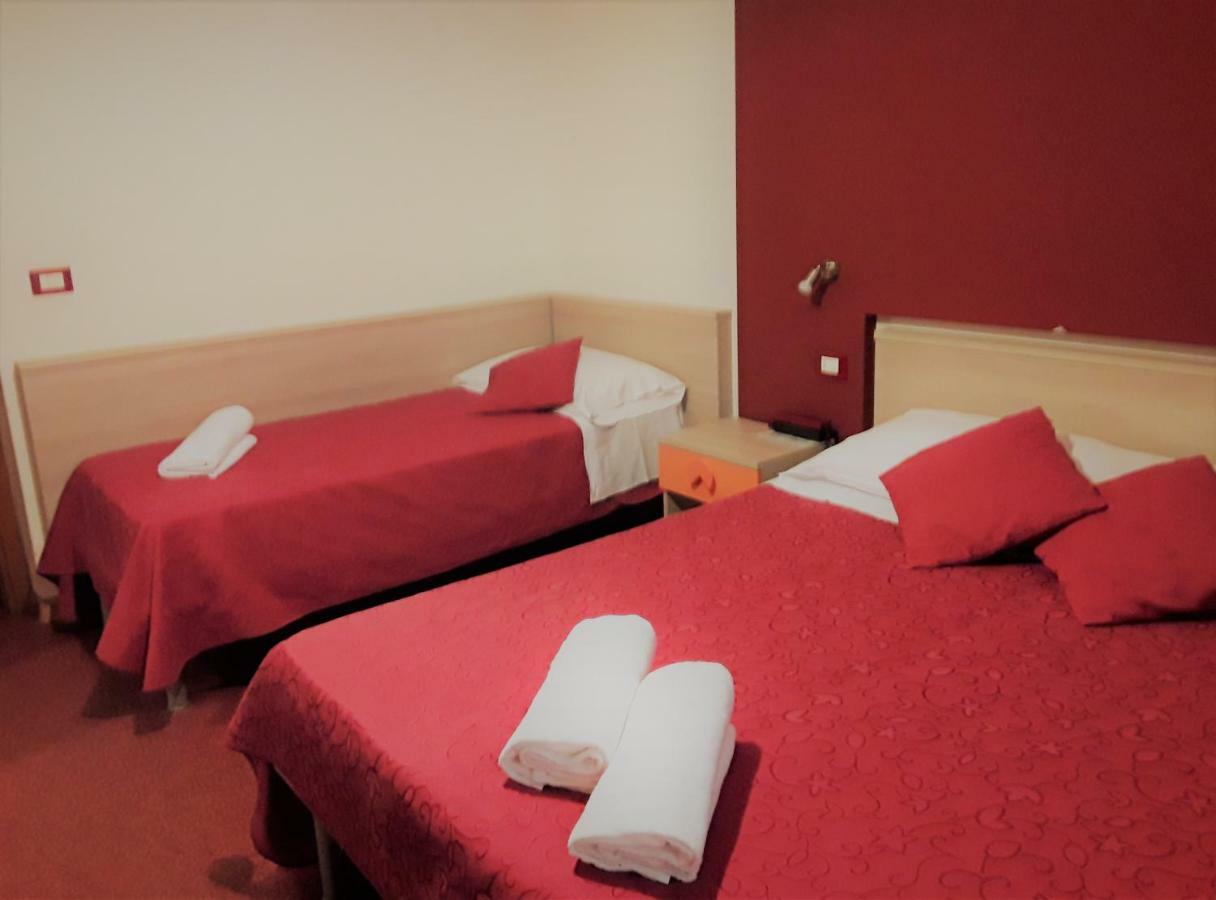 Hotel Bellaria Levico Terme Extérieur photo