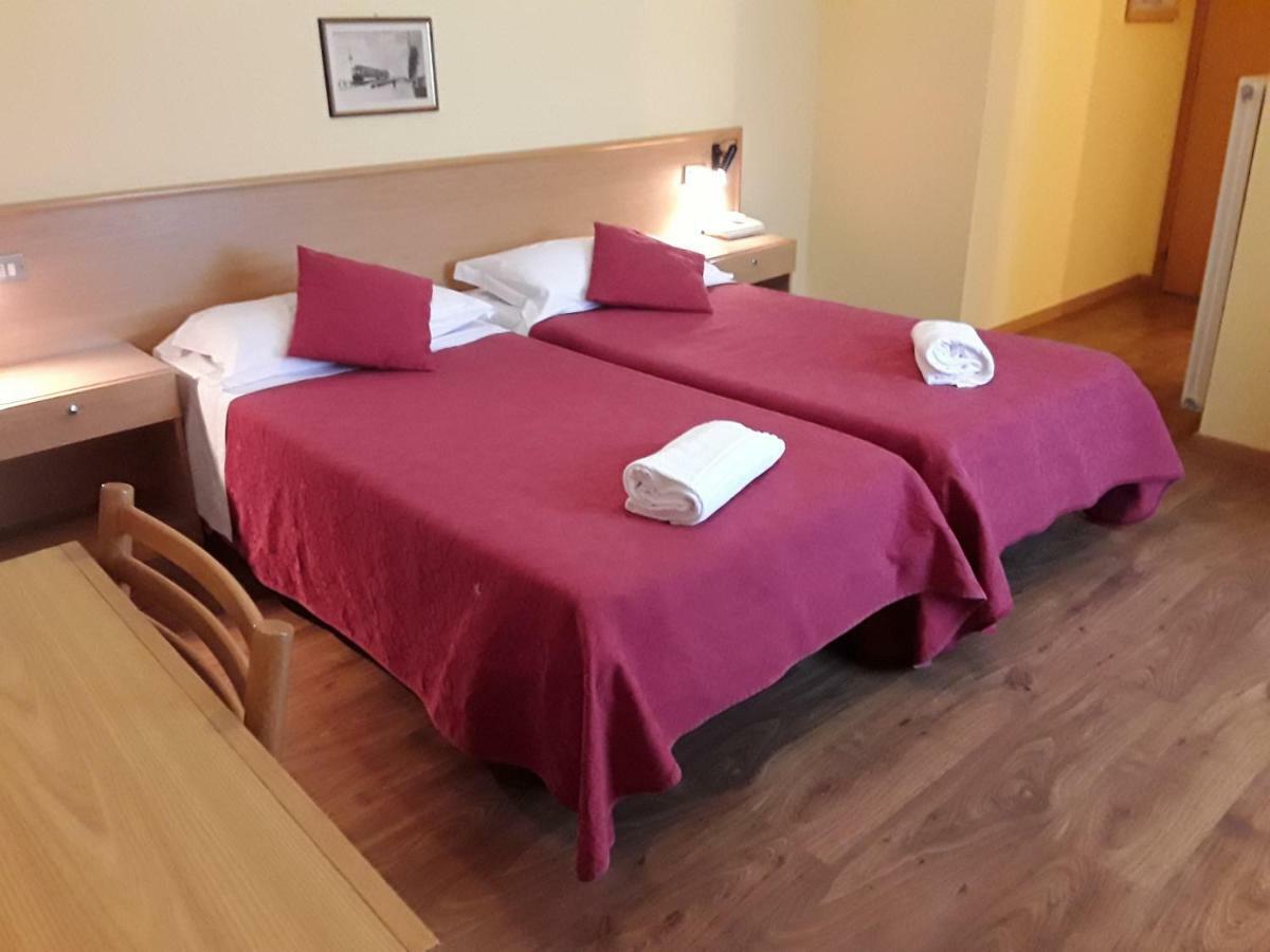 Hotel Bellaria Levico Terme Extérieur photo