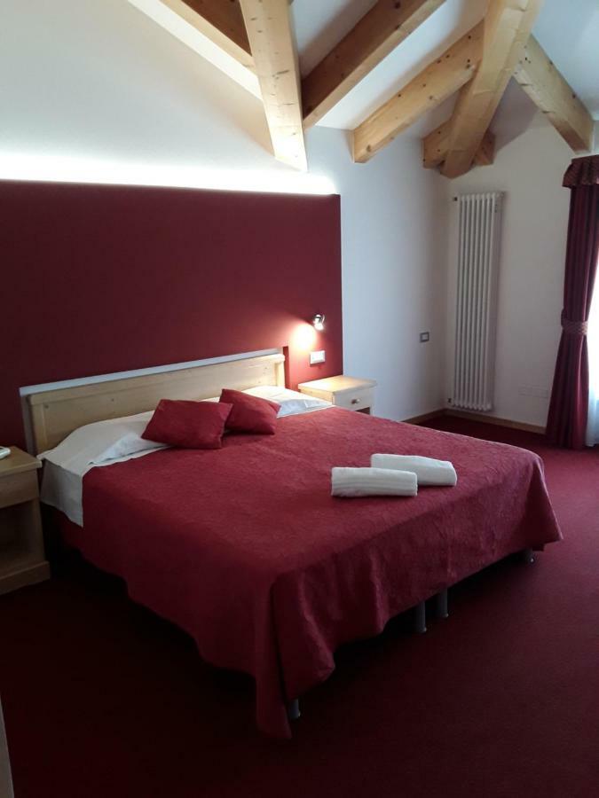 Hotel Bellaria Levico Terme Extérieur photo