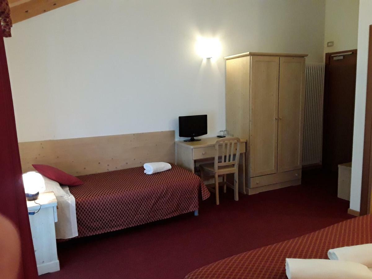 Hotel Bellaria Levico Terme Extérieur photo