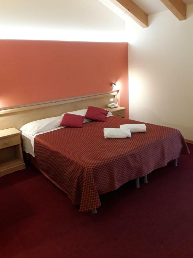 Hotel Bellaria Levico Terme Extérieur photo